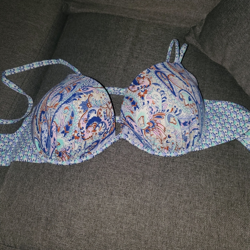 Bikini top